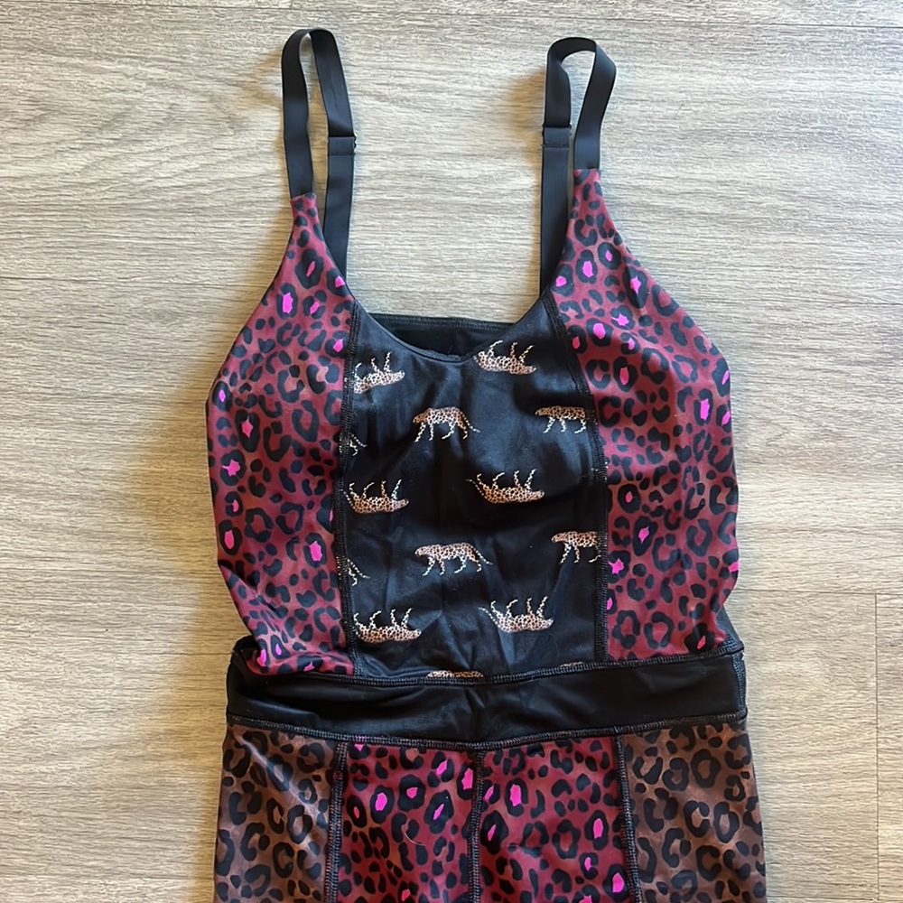 VINTAGE VICTORIA’s SECRET LEOPARD JUMPSUIT / ROMPER